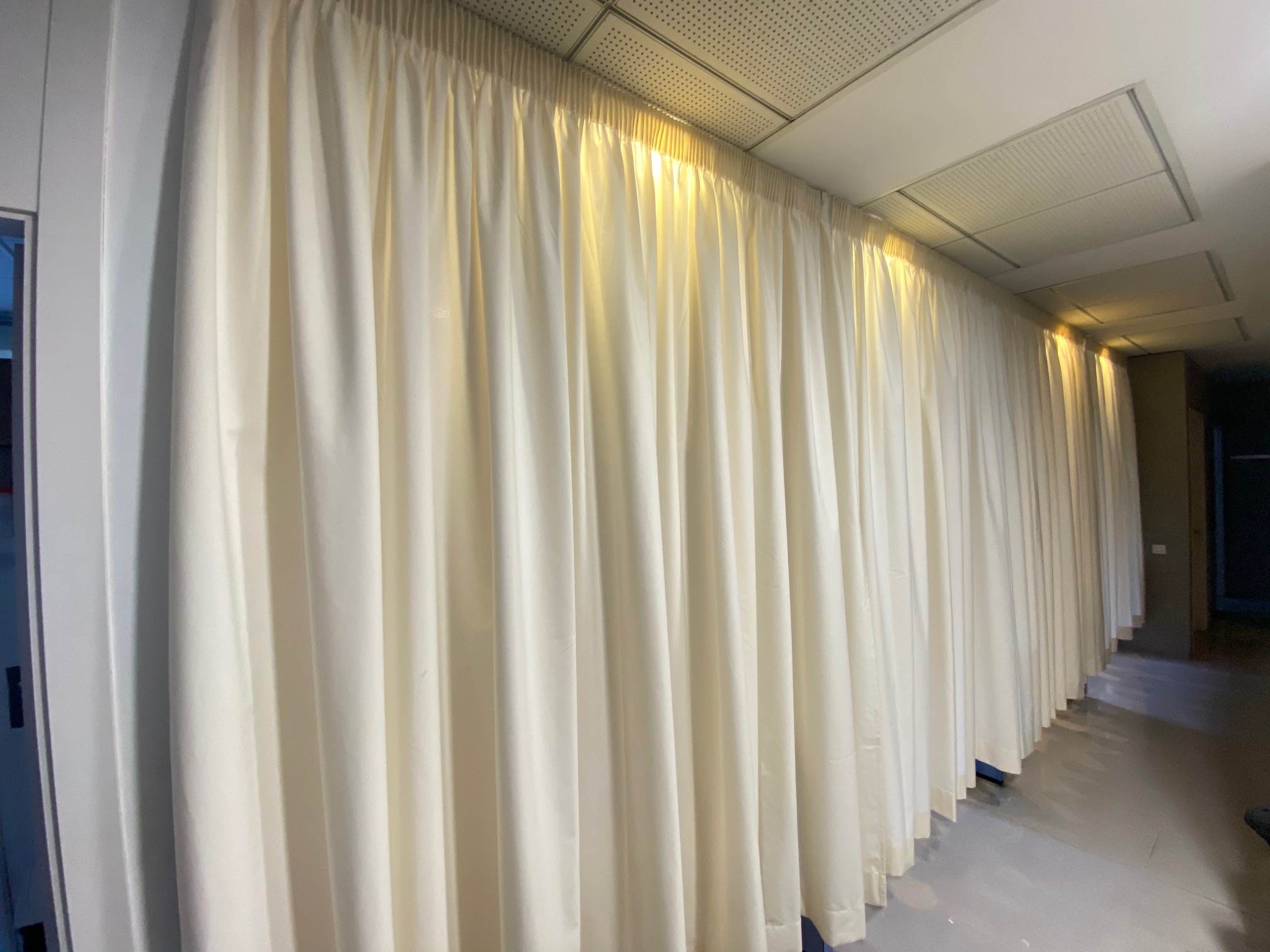 Cortinas para boxes de hospital en barcelona